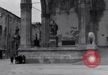 Immagine di Civili tedesco Monaco di Baviera Germania, 1945, secondo 20 filmato di repertorio 65675027653