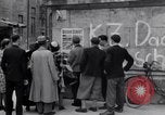 Immagine di Civili tedesco Monaco di Baviera Germania, 1945, secondo 42 filmato di repertorio 65675027653