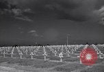 Immagine di Saint Laurent cimitero Saint Laurent sur mera Francia, 1944, secondo 26 filmato di repertorio 65675027658