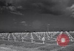 Immagine di Saint Laurent cimitero Saint Laurent sur mera Francia, 1944, secondo 27 filmato di repertorio 65675027658