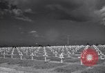 Immagine di Saint Laurent cimitero Saint Laurent sur mera Francia, 1944, secondo 28 filmato di repertorio 65675027658