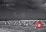Immagine di Saint Laurent cimitero Saint Laurent sur mera Francia, 1944, secondo 29 filmato di repertorio 65675027658