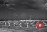 Immagine di Saint Laurent cimitero Saint Laurent sur mera Francia, 1944, secondo 32 filmato di repertorio 65675027658
