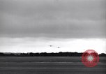 Image C-47 planeurs Saint simple Eglise France, 1944, de la seconde 7 séquences d'archives historiques vidéo 65675027662