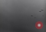 Image C-47 planeurs Saint simple Eglise France, 1944, de la seconde 3 séquences d'archives historiques vidéo 65675027663