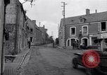 Immagine di Prima chiesa services Saint Honorine Des Pertes Francia, 1944, secondo 15 filmato di repertorio 65675027665