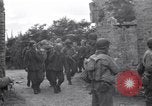 Immagine di Prigionieri tedeschi Saint Mere Eglise Francia, 1944, secondo 11 filmato di repertorio 65675027667