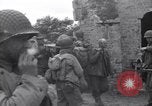 Immagine di Prigionieri tedeschi Saint Mere Eglise Francia, 1944, secondo 17 filmato di repertorio 65675027667