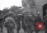 Immagine di Prigionieri tedeschi Saint Mere Eglise Francia, 1944, secondo 19 filmato di repertorio 65675027667