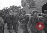 Immagine di Prigionieri tedeschi Saint Mere Eglise Francia, 1944, secondo 23 filmato di repertorio 65675027667