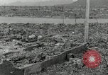 Standbild Atom bomb Explosion in Hiroshima Hiroshima Japan, 1946, aus Sekunde 23 historischem Filmmaterial Videoclip 65675027675
