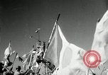 Immagine di Giapponese allietare i loro volantini Giappone, 1944, secondo 33 filmato di repertorio 65675027683