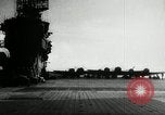 Standbild B6N Jill Flugzeuge starten von japanischen Flugzeugträger Zweiten Weltkrieg Pazifischer Ozean, 1944, aus Sekunde 38 historischem Filmmaterial Videoclip 65675027684