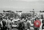 Standbild japanischen Mitsubishi G4M Bomber nehmen ab und fliegen auf einer Mission Pacific Theater, 1944, aus Sekunde 11 historischem Filmmaterial Videoclip 65675027685