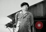 Standbild japanischen Mitsubishi G4M Bomber nehmen ab und fliegen auf einer Mission Pacific Theater, 1944, aus Sekunde 18 historischem Filmmaterial Videoclip 65675027685