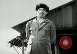 Standbild japanischen Mitsubishi G4M Bomber nehmen ab und fliegen auf einer Mission Pacific Theater, 1944, aus Sekunde 19 historischem Filmmaterial Videoclip 65675027685