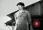 Standbild japanischen Mitsubishi G4M Bomber nehmen ab und fliegen auf einer Mission Pacific Theater, 1944, aus Sekunde 20 historischem Filmmaterial Videoclip 65675027685