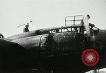 Standbild japanischen Mitsubishi G4M Bomber nehmen ab und fliegen auf einer Mission Pacific Theater, 1944, aus Sekunde 31 historischem Filmmaterial Videoclip 65675027685