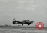 Standbild japanischen Mitsubishi G4M Bomber nehmen ab und fliegen auf einer Mission Pacific Theater, 1944, aus Sekunde 36 historischem Filmmaterial Videoclip 65675027685