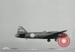 Standbild japanischen Mitsubishi G4M Bomber nehmen ab und fliegen auf einer Mission Pacific Theater, 1944, aus Sekunde 39 historischem Filmmaterial Videoclip 65675027685