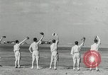 Standbild japanischen Mitsubishi G4M Bomber nehmen ab und fliegen auf einer Mission Pacific Theater, 1944, aus Sekunde 49 historischem Filmmaterial Videoclip 65675027685
