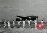 Standbild japanischen Mitsubishi G4M Bomber nehmen ab und fliegen auf einer Mission Pacific Theater, 1944, aus Sekunde 51 historischem Filmmaterial Videoclip 65675027685