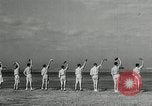 Standbild japanischen Mitsubishi G4M Bomber nehmen ab und fliegen auf einer Mission Pacific Theater, 1944, aus Sekunde 52 historischem Filmmaterial Videoclip 65675027685