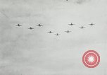 Standbild japanischen Mitsubishi G4M Bomber nehmen ab und fliegen auf einer Mission Pacific Theater, 1944, aus Sekunde 57 historischem Filmmaterial Videoclip 65675027685