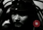 Standbild japanischen Torpedo Bomber Angriff US-Kriegsschiffe Pacific Theater, 1944, aus Sekunde 37 historischem Filmmaterial Videoclip 65675027686