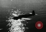 Standbild japanische Kampfflugzeuge angreifen US-Kriegsschiffe im Zweiten Weltkrieg Pacific Theater, 1944, aus Sekunde 51 historischem Filmmaterial Videoclip 65675027687