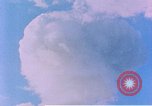 Standbild Atomic Test erfüllt Nye County Nevada USA, 1957, aus Sekunde 57 historischem Filmmaterial Videoclip 65675027691