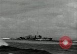 Standbild Japanische Kriegsschiffe Feuer schwere Geschütze in Live Fire Naval Übung Japan, 1941, aus Sekunde 38 historischem Filmmaterial Videoclip 65675027699