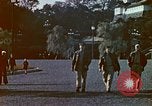 Standbild American Officers Tokio Japan, 1945, aus Sekunde 16 historischem Filmmaterial Videoclip 65675027711