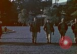 Standbild American Officers Tokio Japan, 1945, aus Sekunde 17 historischem Filmmaterial Videoclip 65675027711