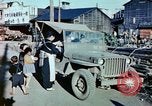 Standbild japanische Kinder nach Zweiten Weltkrieg Tokio Japan, 1945, aus Sekunde 4 historischem Filmmaterial Videoclip 65675027715