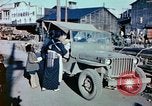 Standbild japanische Kinder nach Zweiten Weltkrieg Tokio Japan, 1945, aus Sekunde 10 historischem Filmmaterial Videoclip 65675027715