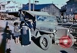 Standbild japanische Kinder nach Zweiten Weltkrieg Tokio Japan, 1945, aus Sekunde 13 historischem Filmmaterial Videoclip 65675027715