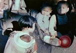 Standbild japanische Kinder nach Zweiten Weltkrieg Tokio Japan, 1945, aus Sekunde 34 historischem Filmmaterial Videoclip 65675027715