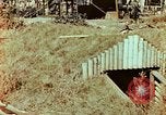 Immagine di Giapponese Air Raid Shelter Tokyo Giappone, 1945, secondo 3 filmato di repertorio 65675027724