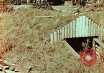 Immagine di Giapponese Air Raid Shelter Tokyo Giappone, 1945, secondo 6 filmato di repertorio 65675027724