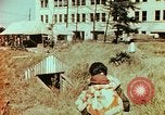 Immagine di Giapponese Air Raid Shelter Tokyo Giappone, 1945, secondo 15 filmato di repertorio 65675027724