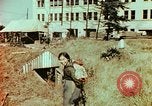 Immagine di Giapponese Air Raid Shelter Tokyo Giappone, 1945, secondo 17 filmato di repertorio 65675027724