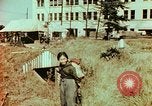 Immagine di Giapponese Air Raid Shelter Tokyo Giappone, 1945, secondo 18 filmato di repertorio 65675027724