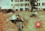 Immagine di Giapponese Air Raid Shelter Tokyo Giappone, 1945, secondo 22 filmato di repertorio 65675027724