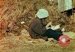 Immagine di Giapponese Air Raid Shelter Tokyo Giappone, 1945, secondo 57 filmato di repertorio 65675027724