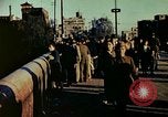 Immagine di Civili giapponesi Tokyo Giappone, 1945, secondo 22 filmato di repertorio 65675027725