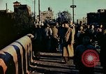 Immagine di Civili giapponesi Tokyo Giappone, 1945, secondo 27 filmato di repertorio 65675027725
