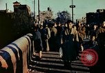 Immagine di Civili giapponesi Tokyo Giappone, 1945, secondo 28 filmato di repertorio 65675027725