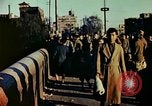 Immagine di Civili giapponesi Tokyo Giappone, 1945, secondo 29 filmato di repertorio 65675027725