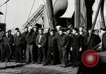 Immagine di Pistola Navy equipaggi New York United States USA, 1943, secondo 4 filmato di repertorio 65675027729